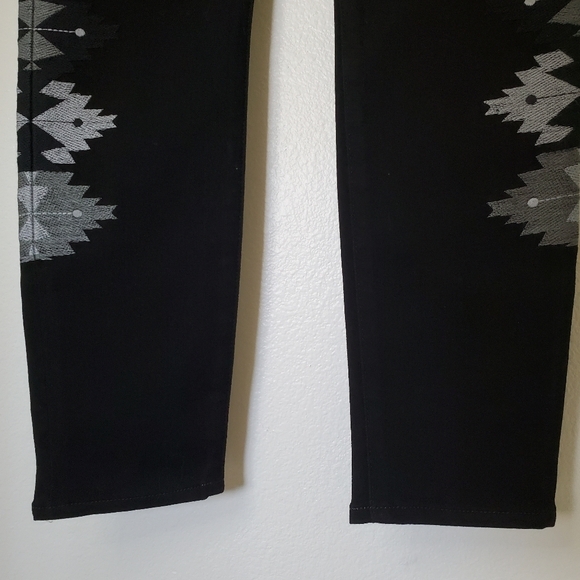 Miss Me Vintage Collection Black Boho Tribal Embroidered Jeans - Picture 10 of 16